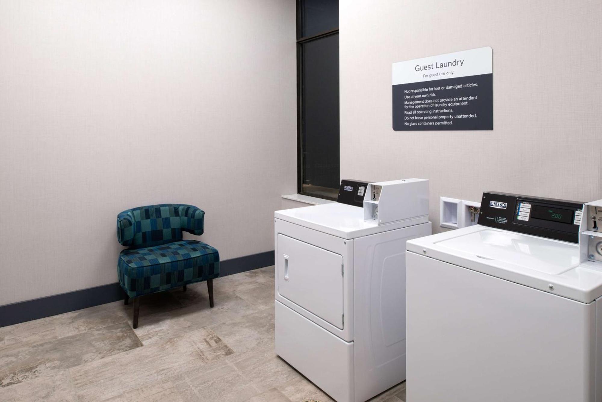 Hilton Garden Inn Seattle Lynnwood, Wa מראה חיצוני תמונה